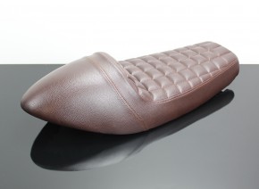 Cafe-Racer SEAT brown with hump and chequered stitching