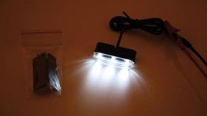 SHIN YO Universal TRI-LED-Standlicht mit Halter und selbstklebender Folie, 12V