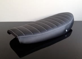 Cafe-Racer SEAT, SR 500, black leather, white stitching with cover